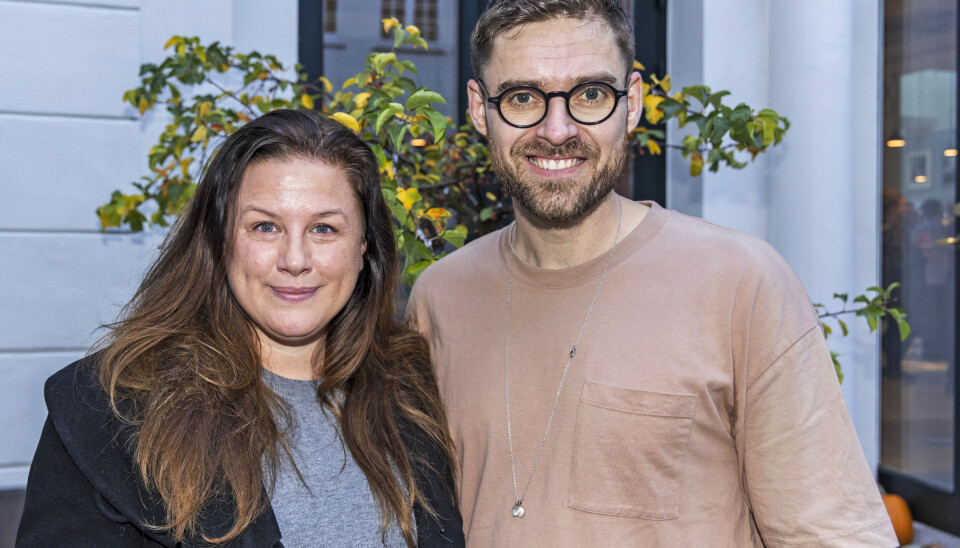 Billede 3 - Louise Mahnkopf er mor til
Johannes’ og eksmanden
Silas Holsts to børn, Maggie My på otte år og Bob
Jones på seks. Regnbuefamilien bor stadig sammen
trods Johannes og Silas’
skilsmisse i 2017.