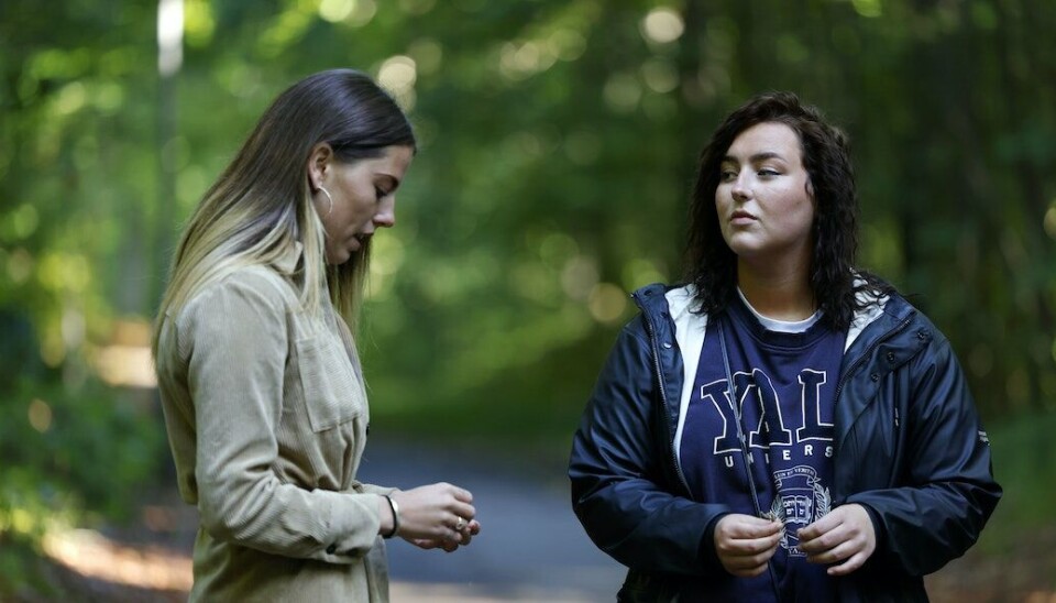 Maja kritiseret af Josefine på landsdækkende tv: Nu reagerer hun
