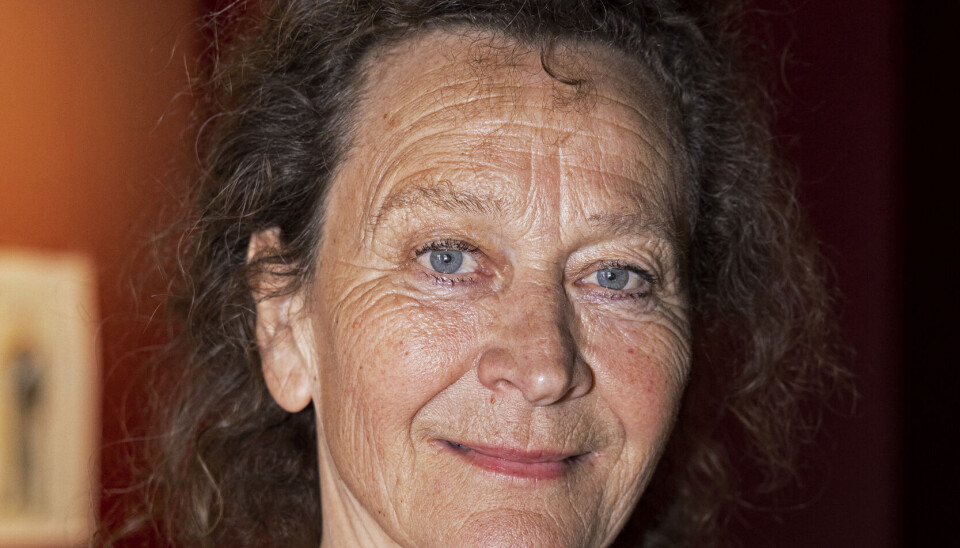 Ulla Henningsen er et årti
yngre end dronningen, så hun
har altid haft hende i sit liv,
og det er med stor ydmyghed,
at hun går til opgaven med at
spille den ældre dronning