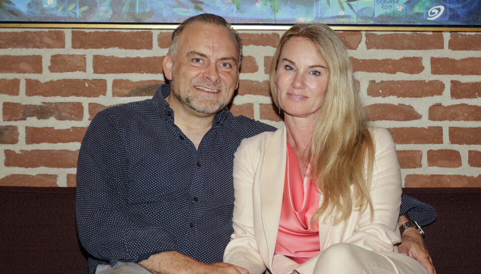 Jesper kærlighedsliv er også i fin
form, og han nyder sommeren med
kæresten, Dunja.