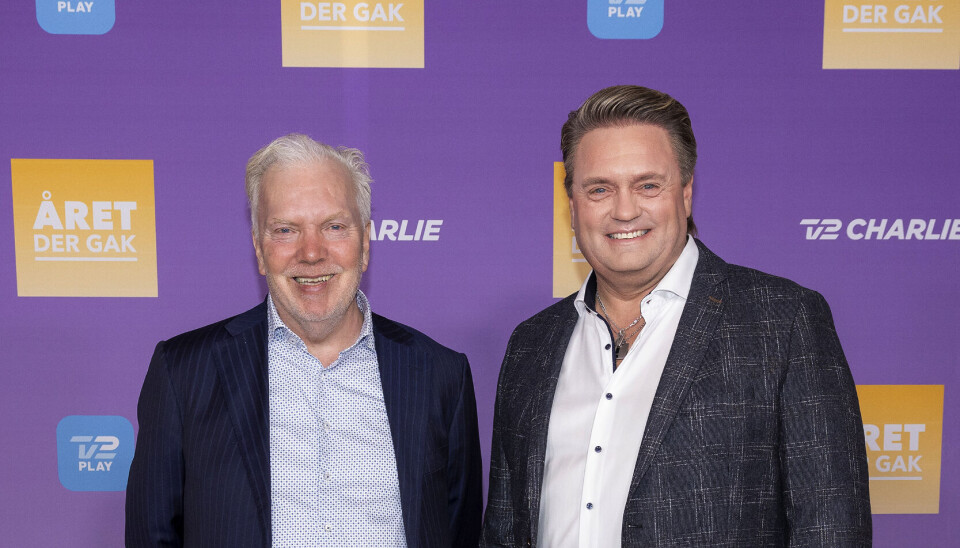 I den ny bog, som er skrevet af Søren Dahl, fortæller Johnny om en barndom og nogle teenageår med
rastløshed og mange drømme, om det første kys, om
at ville være landmand og senere politibetjent og at
ville leve af at spille musik.