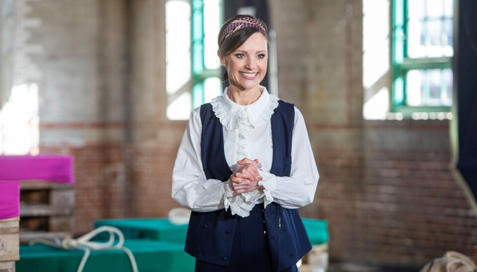 44-årige Lise Rønne styrer slagets gang som spilmester.