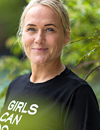 IKKE SET PÅ TV: Måtte overnatte med fremmed mand før holdskifte