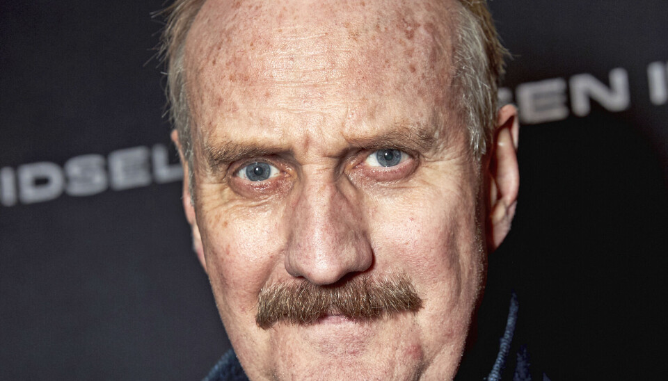 Søren Pilmark, 67,
er snart
aktuel
med en ny
omgang af 'Ørkenens
Sønner',
og mon
ikke han
finder vej
til ”Aftenshowet”,
når Johannes
Langkilde
sætter sig
i stolen?