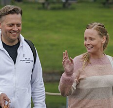 Niels Erik afslører: Kyssede bag kameraet