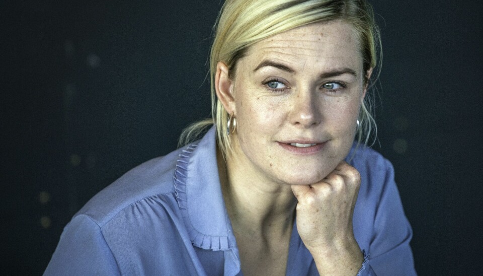 Sofie Torp til pressemøde på 'Carmen Curlers'.