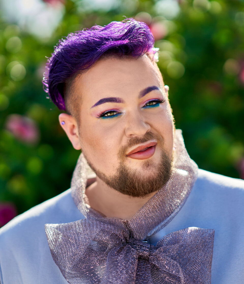 IKKE SET PÅ TV: Derfor røg Moster Niller ud af 'Paradise Hotel'