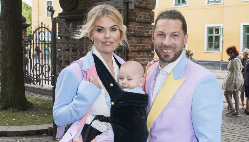 Anna Stokholm og Simon Stenspil med Ziggy Bob, da han var et halvt år gammel.