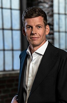 'Løvens hule'-stjerne er gift med finsk model: Se hende her
