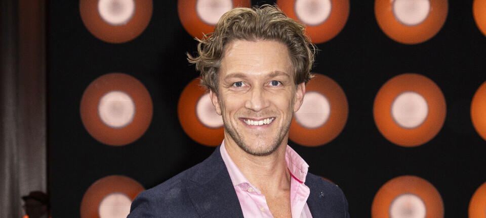 Michael Olesen og kæresten på rød løber sammen for første gang