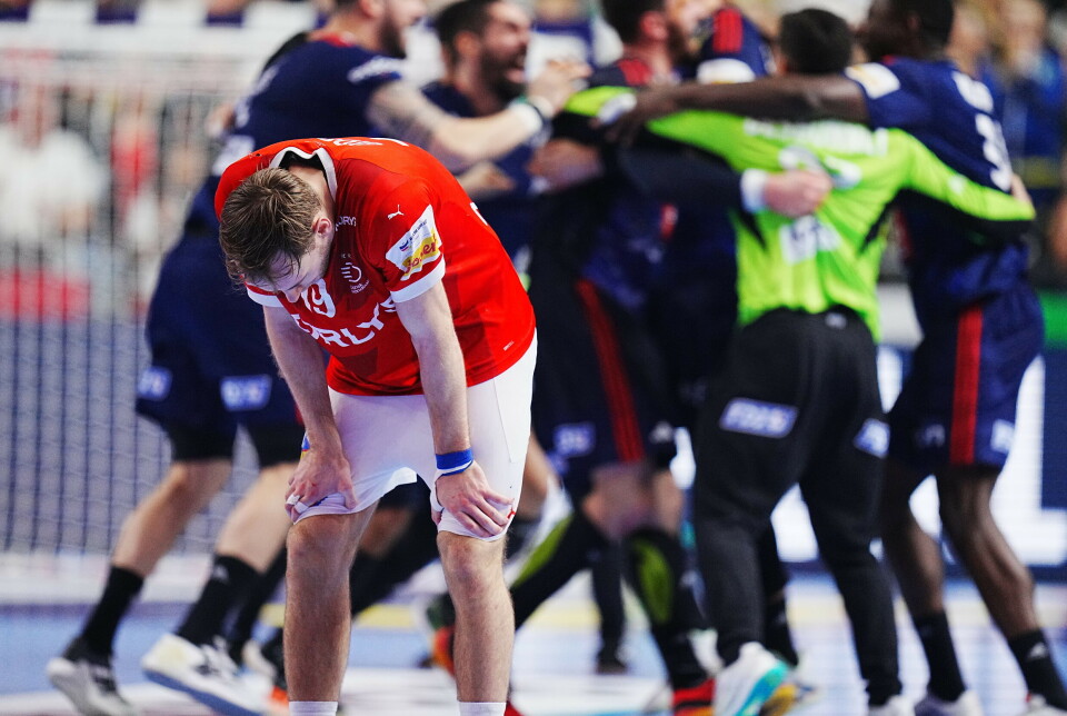 -Det er nok den største skuffelse, jeg personligt har haft. Det er værre, end da vi tabte OL-finalen. Dengang haltede vi efter hele tiden, men her troede vi, at vi havde dem. Og så kunne vi bare se det hele smuldre, sagde Mathias Gidsel bagefter til Ritzaus Bureau.