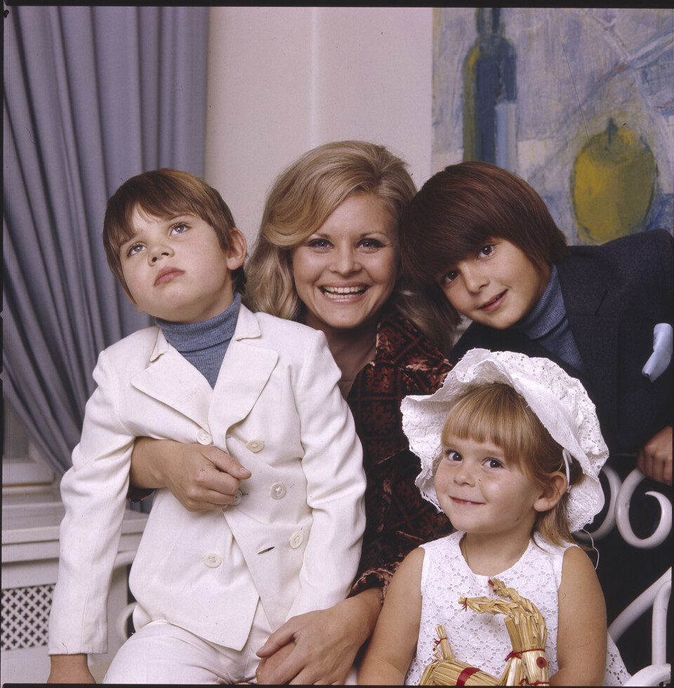 Lone fotograferet til ALT for damerne sammen med Tomas, Steen og Micaëla i 1972.