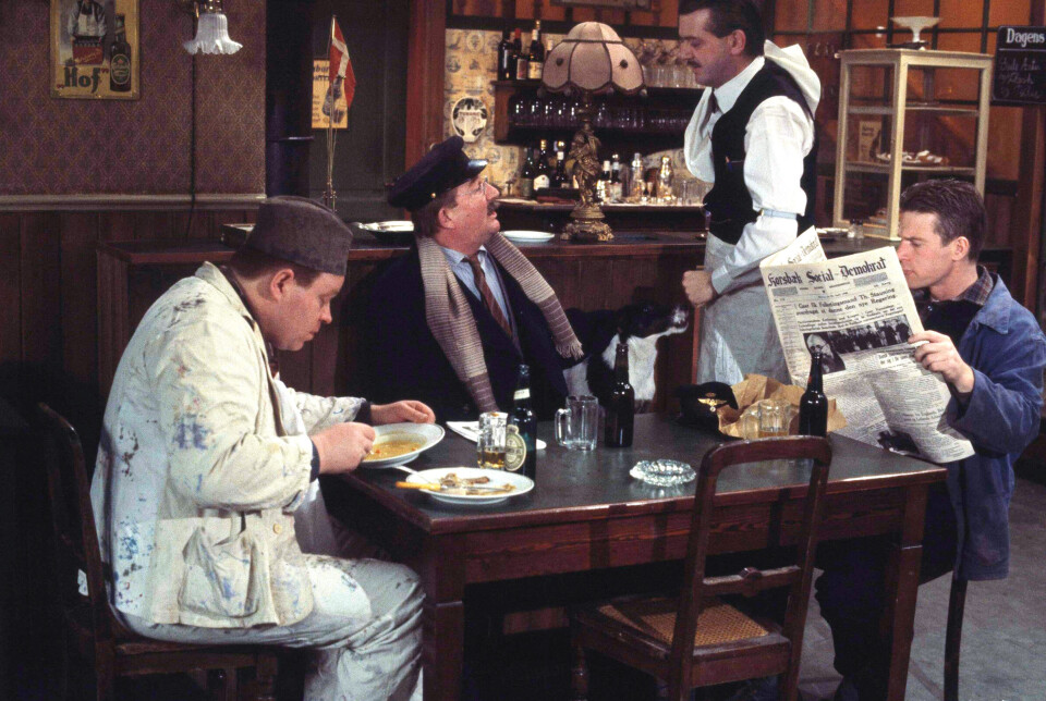 Benny Hansen, Buster Larsen, Per Pallesen og Kurt Ravn i tv-serien 'Matador'.
