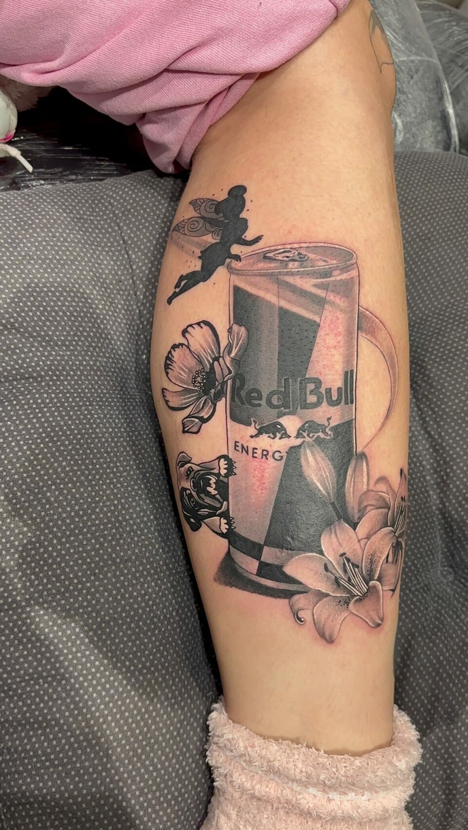 Kristins Red Bull-tatovering.