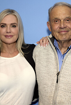 Janni reagerer på chokmelding: Vi er to forskellige steder