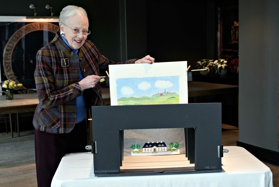 Dronning Margrethe til arbejdsmøde om Tivolis nye balletforestilling ”Klods-Hans”.