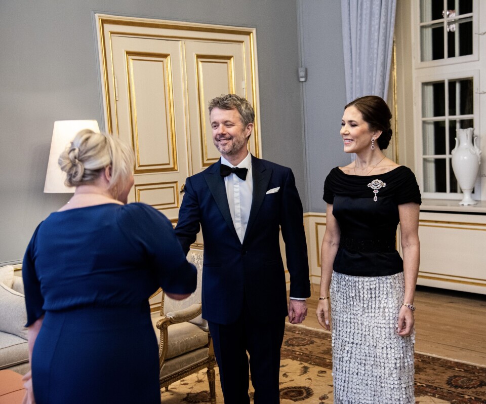 Kongeparret tager imod uddannelses- og forskningsminister Christina Egelund.