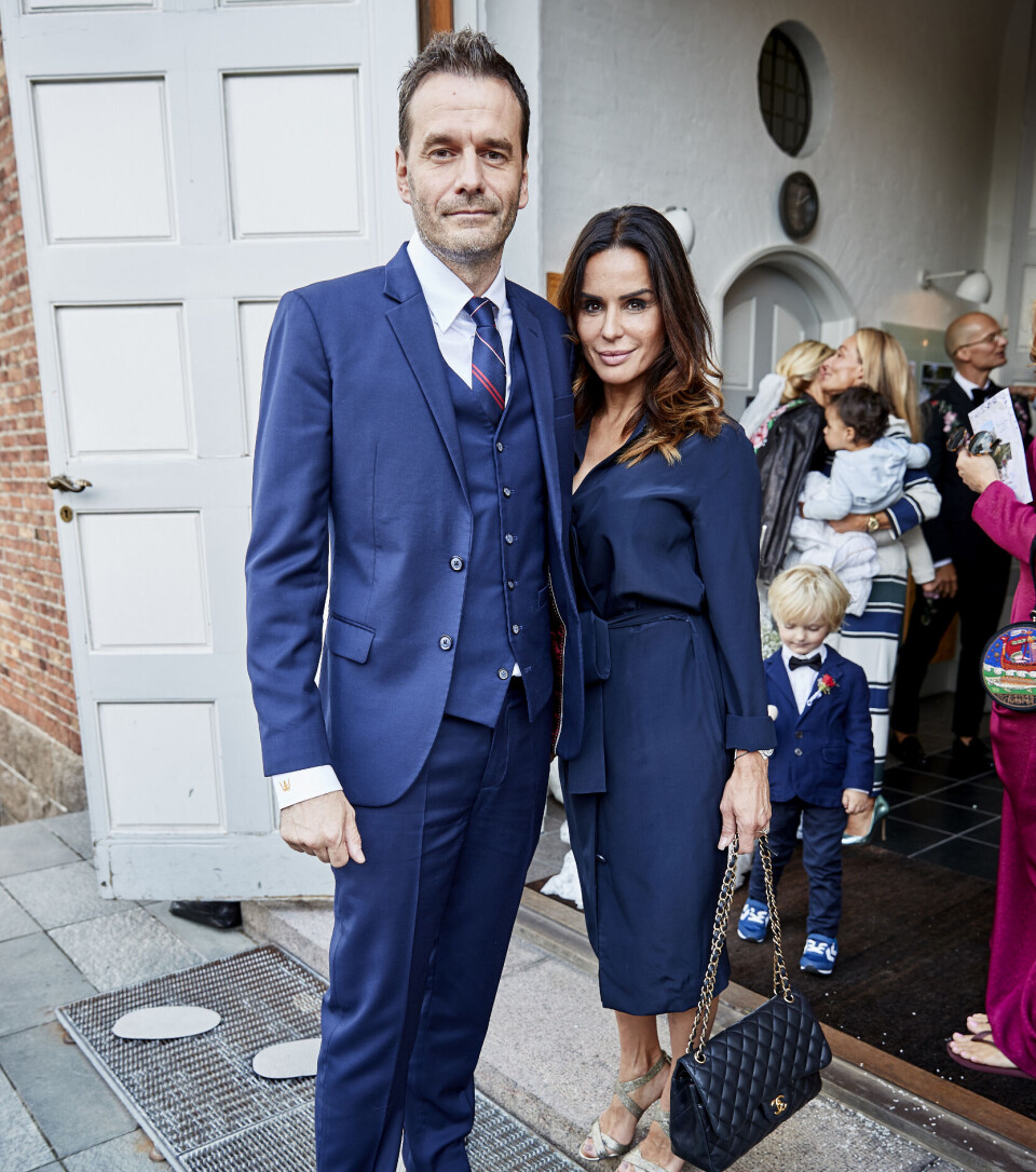Jesper Buch og Renata Mollerup Sørensen til Christian Stadil og Alice Brunsøs bryllup i Messiaskirken, Charlottenlund.