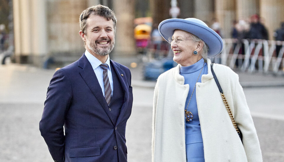 Fremover er det kong Frederik, som på sin fødselsdag skal hyldes fra balkonen på Amalienborg.