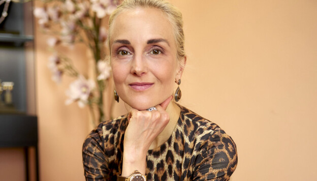 Mai Manniche irettesætter dronning Mary