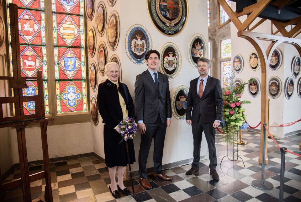 Kronprins Christian, kong Frederik og dronning Margrethe på Frederiksborg Slot.
