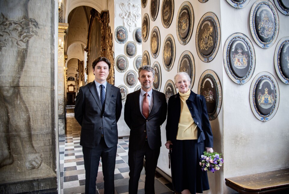 Kronprins Christian, kong Frederik og dronning Margrethe på Frederiksborg Slot.