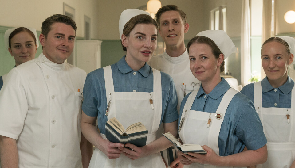 Bjørn (Jesper Groth), Anna (Molly Egelind), Peter (MIkkel Hilgart) og Else (Ulla Vejby) vender tilbage i sjette sæson af 'Sygeplejeskolen'.