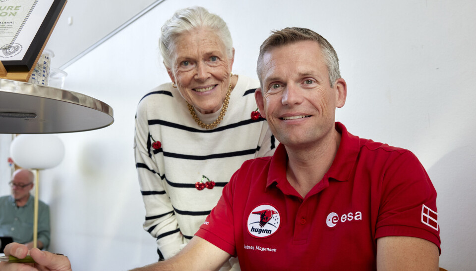 Som den gode søn, Andreas er, så ringede han hjem fra rumstationen til sin mor, Lisa, hver søndag på et videoopkald.