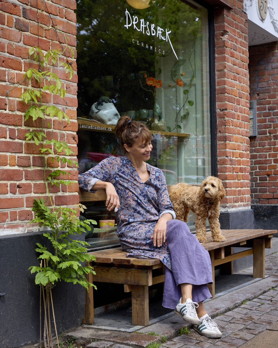 – Bongo er meget stille, mild og lidt forsigtig, men altid glad. Hun præget af aldrig at være alene. Da hun var helt lille, havde jeg hende med på filmoptagelser.