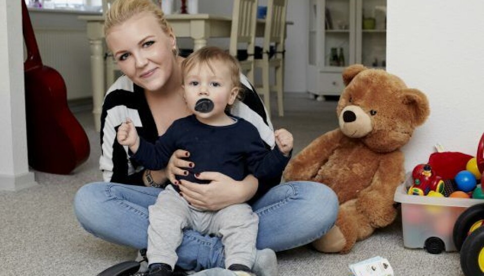 Victoria sammen med sønnen Noah. (Foto: SBS/Krestine Haveman)