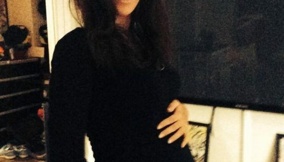 Med godt to uger til termin er der godt gang i Julies smukke mave. Foto: Privat