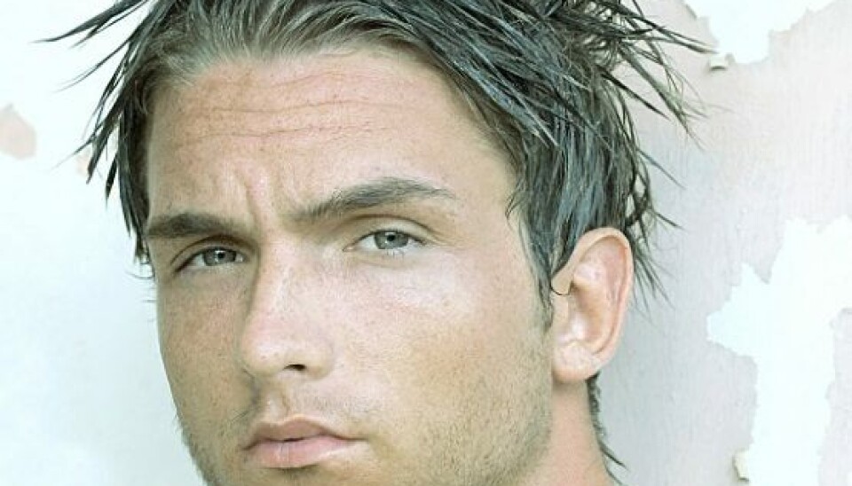 Sådan så Emil Debski ud, da han deltog i 'Paradise Hotel 2' (Foto: TV3)