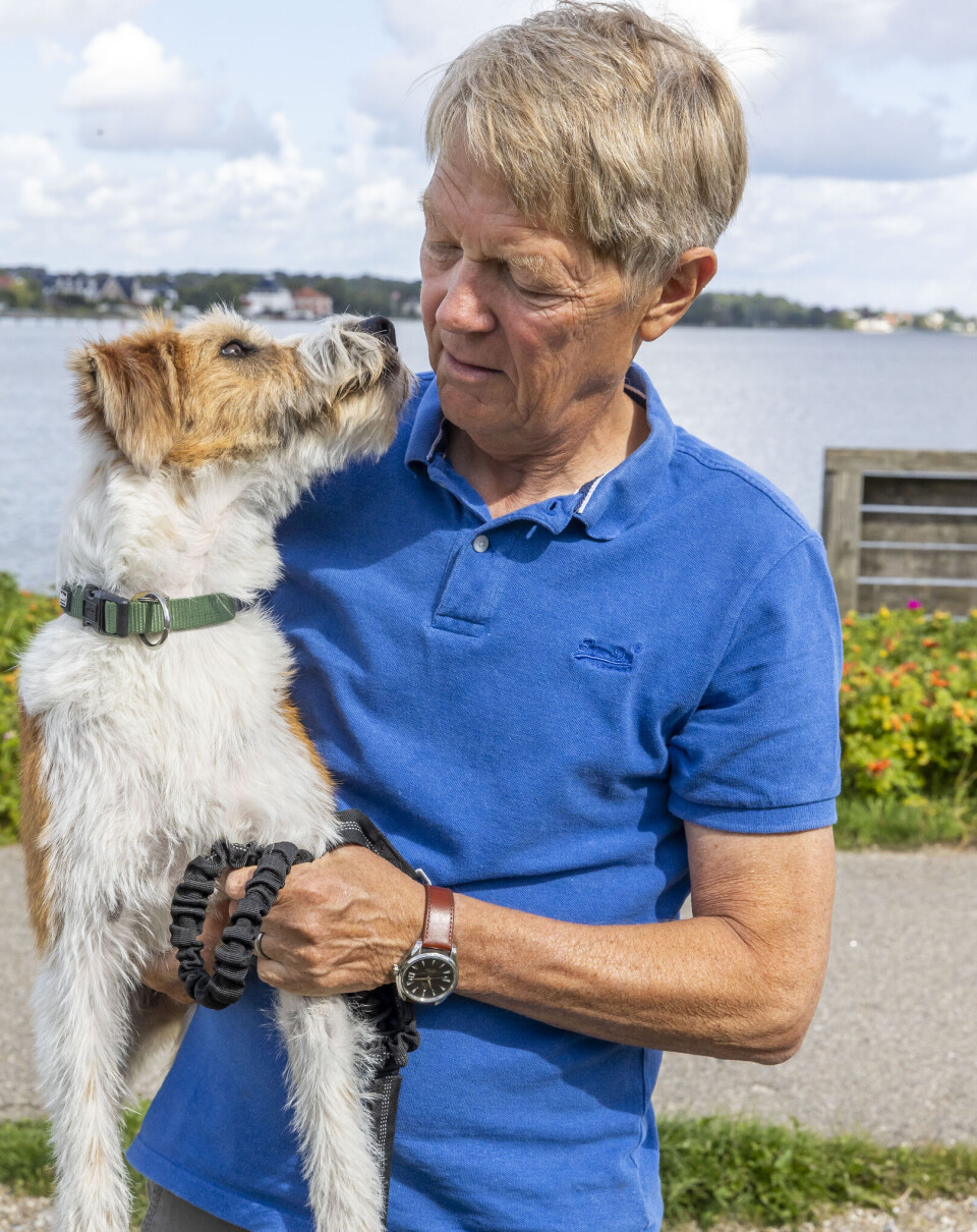 – Terry har altid været meget dameglad, løb efter alt og sprang på alt, så vi var nødt til at kasterere ham. Jeg var bange for, at det ville ændre ham, men det gjorde det heldigvis ikke.