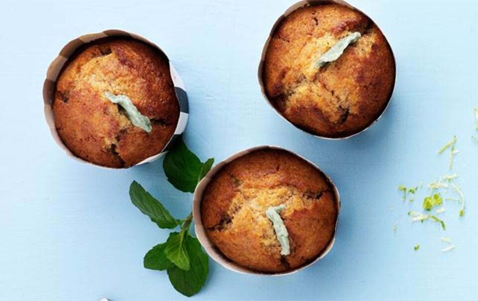 Æblemuffin med tranebær & kanel
