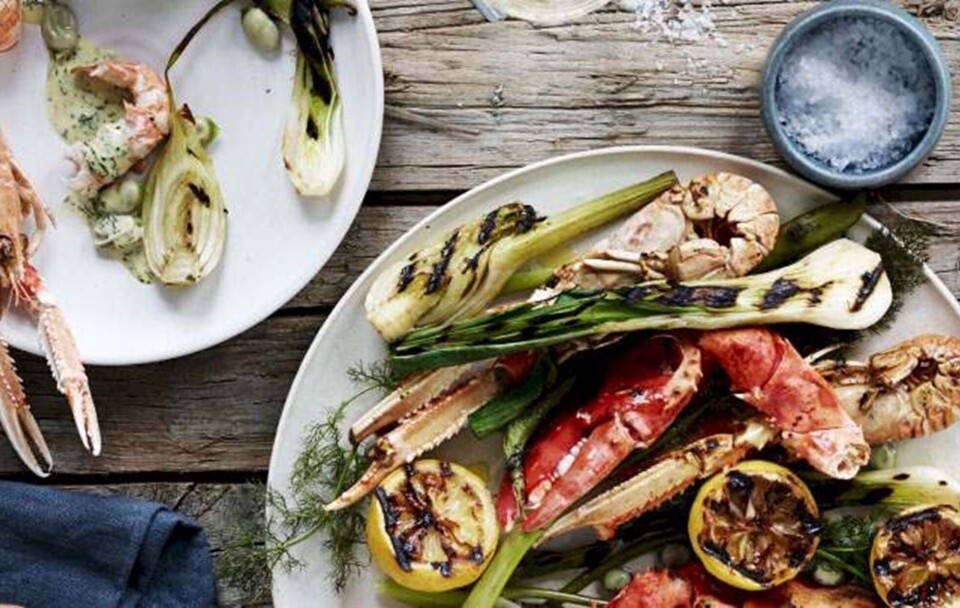 Grillede hummerkløer og jomfruhummere