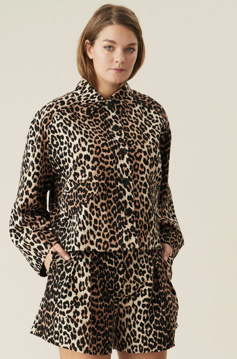 Jakke leopard.