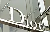Dior-designerens overraskende exit peger på bekymrende tendens i modebranchen