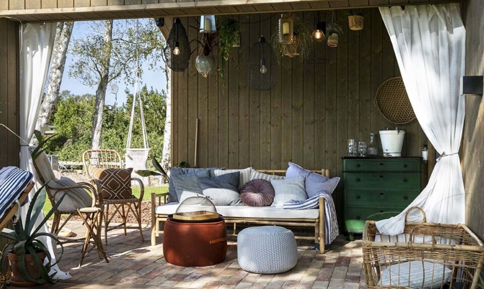 Sommerdrømme (3:8): Deres ølhul og ølskilte bliver en tand for ungt, klicheagtigt og prollet til min smag