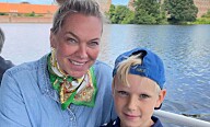 Katrine har det ”pænt stramt” over en besked fra sin søns skole: ”Den slags er noget værre fis”