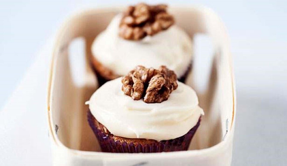 Cupcakes med kaffe, valnødder og chokolade