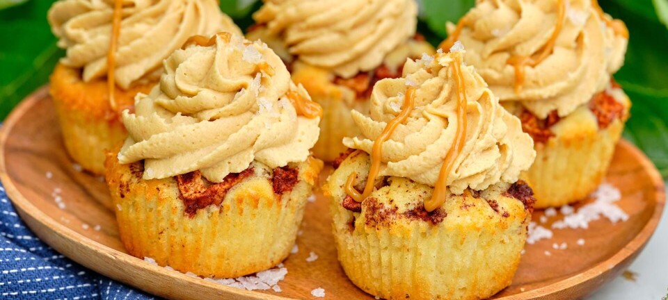 Lækre æblemuffins med karamelfrosting