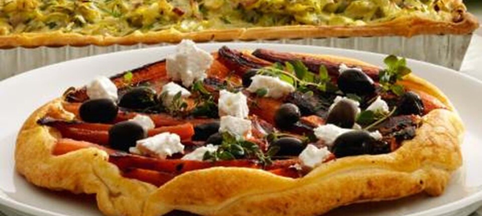 Gulerodstærte med feta og oliven