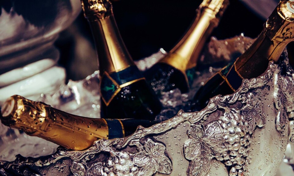 Champagne-isterninger