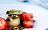 Kammuslinger med tomatkompot, kapers og salvie