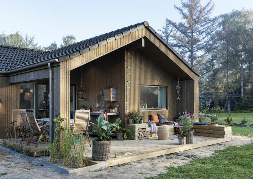 Maja og Lones terrasse.