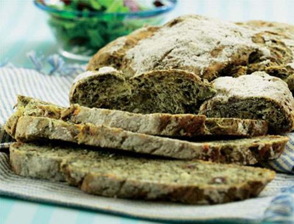 Spinatbrød med feta og rosiner