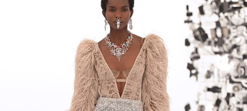 To af de største modehuse laver årets vildeste designsamarbejde