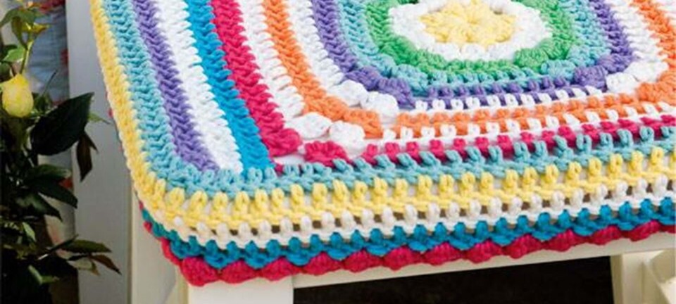 Hæklet betræk til skammel