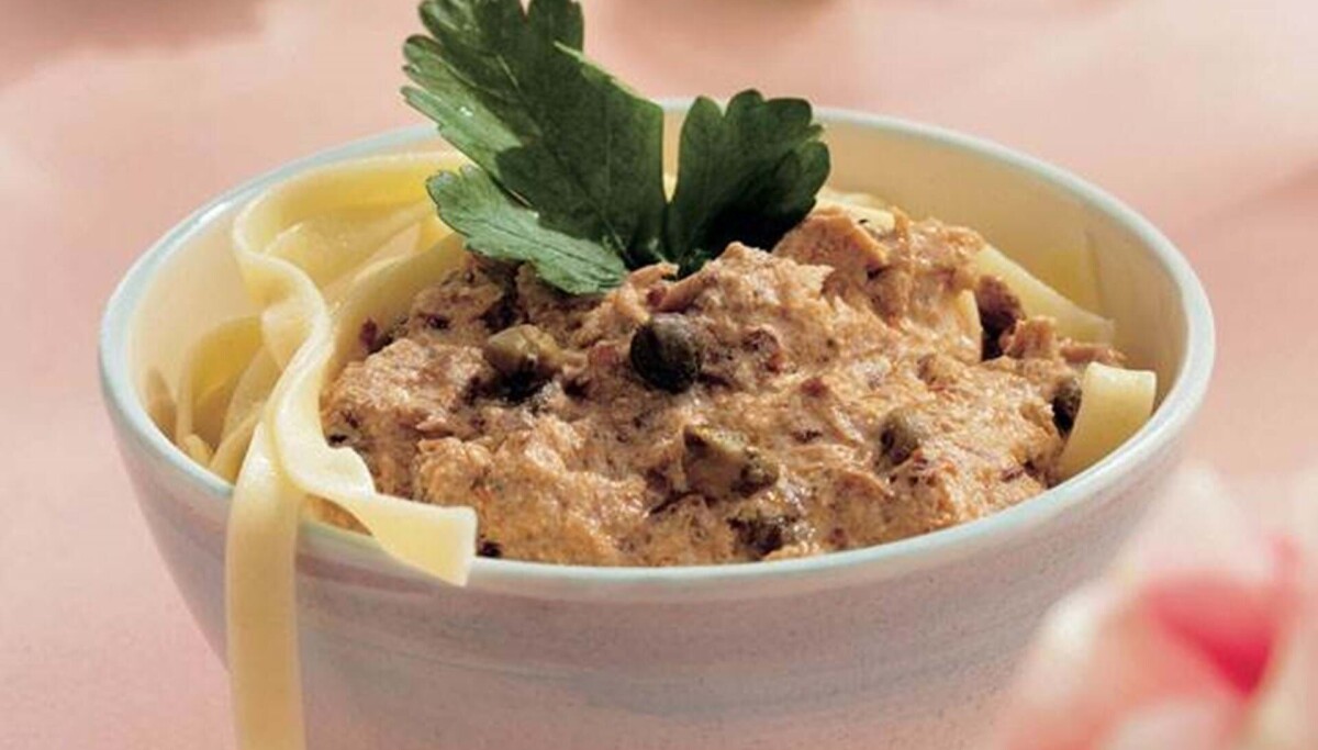 Kaper Italian Pasta med tun og kapers opskrift - Hendes Verden