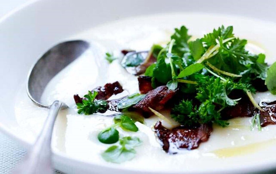 Opskrift på jordskokkesuppe med topping